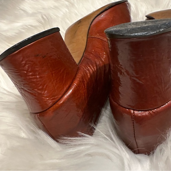 Vintage Burgundy Heels Pumps - Picture 5 of 14